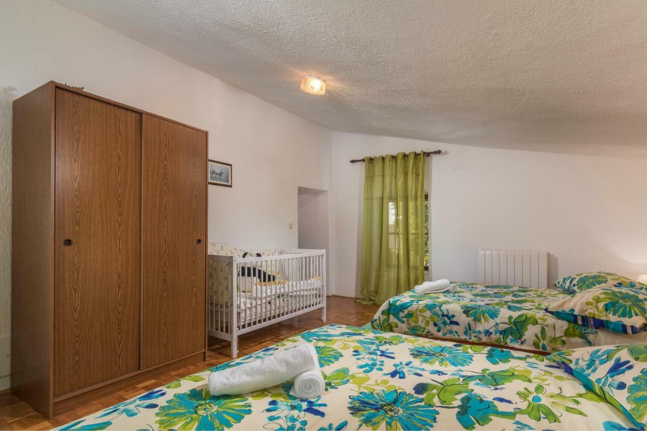Apartmani Zikovic Porec Bagian luar foto
