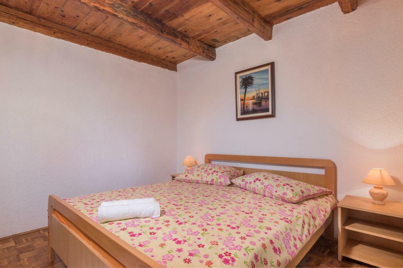 Apartmani Zikovic Porec Bagian luar foto