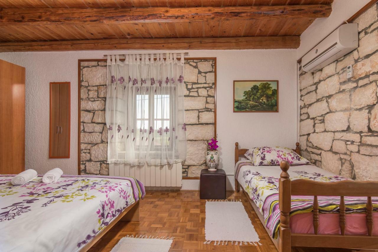 Apartmani Zikovic Porec Bagian luar foto