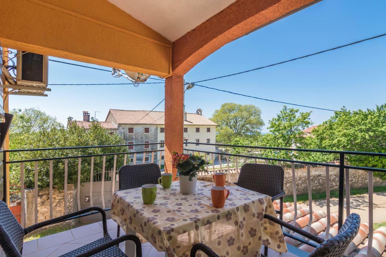 Apartmani Zikovic Porec Bagian luar foto