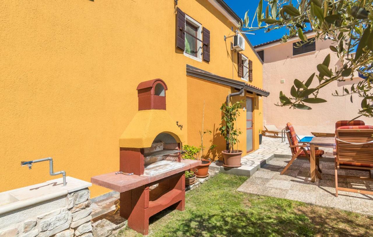 Apartmani Zikovic Porec Bagian luar foto