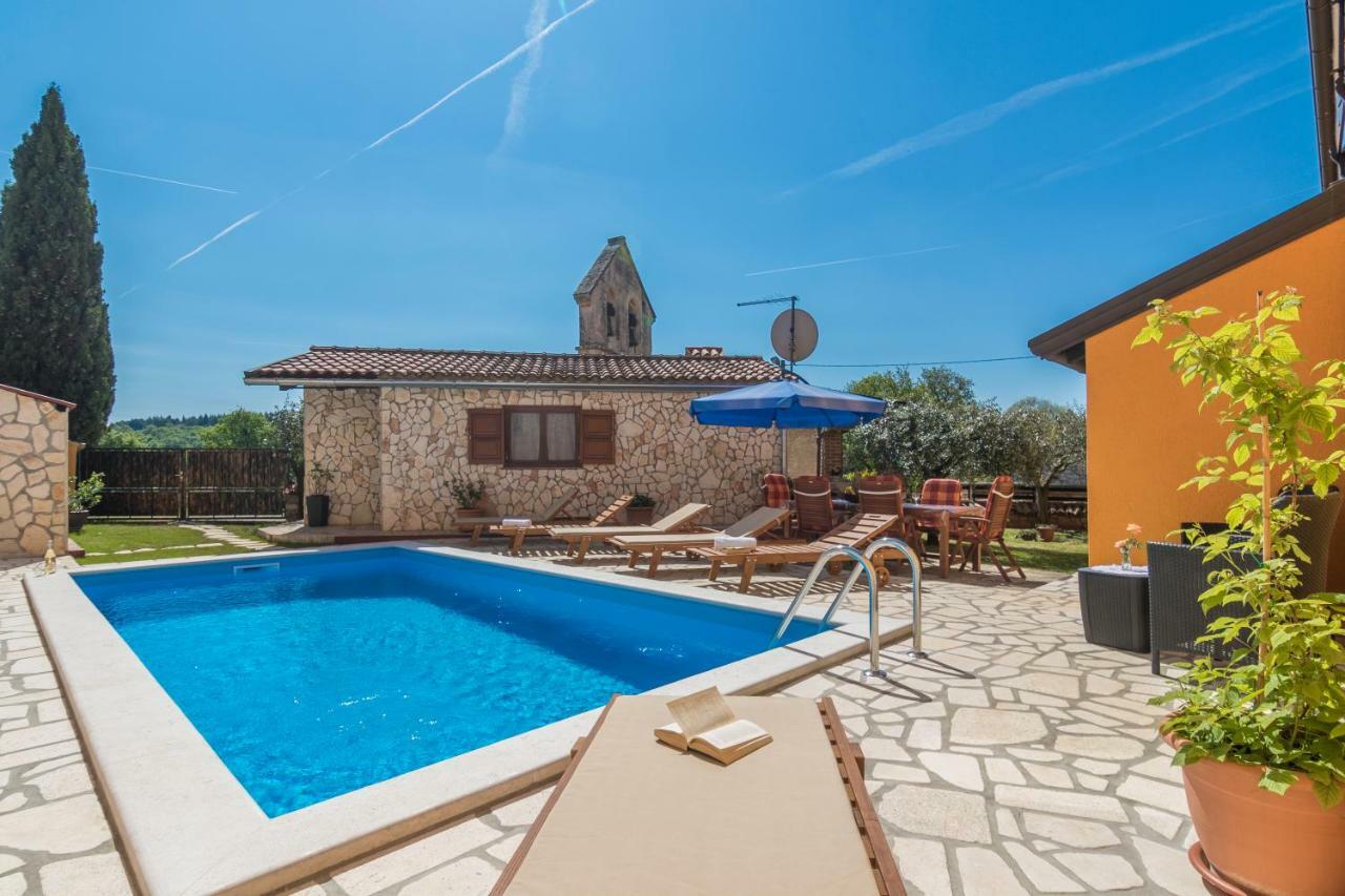 Apartmani Zikovic Porec Bagian luar foto